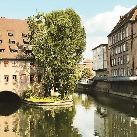 Dragon's Nest: Cozy & Modern Attic Loft Nuremberg