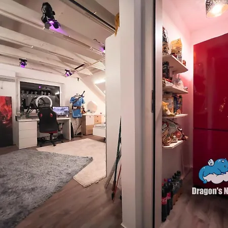 Dragon's Nest: Cozy & Modern Attic Loft Nuremberg Lejlighed Schwaig bei Nürnberg