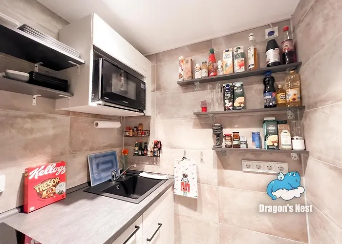 Dragon's Nest: Cozy & Modern Attic Loft Nuremberg * Schwaig bei Nürnberg
