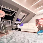 Dragon's Nest: Cozy & Modern Attic Loft Nuremberg Schwaig bei Nürnberg