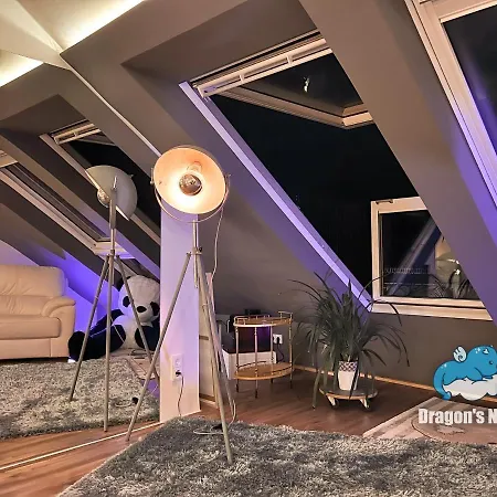 Dragon's Nest: Cozy & Modern Attic Loft Nuremberg